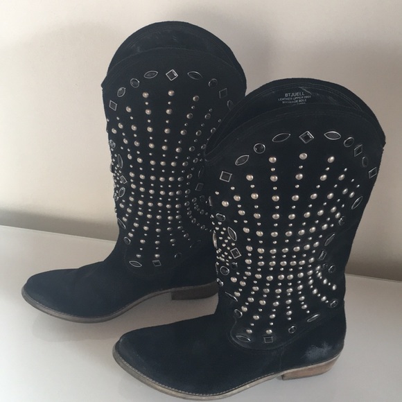 Gorgeous "Boutique" Blk Suede Studded Cowboy Boots - Picture 2 of 8